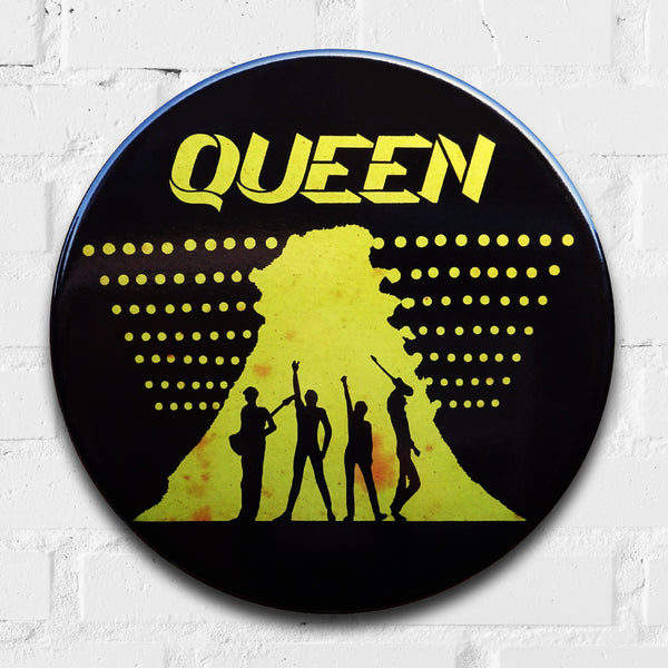 Queen GIANT 3D Vintage Pin Badge